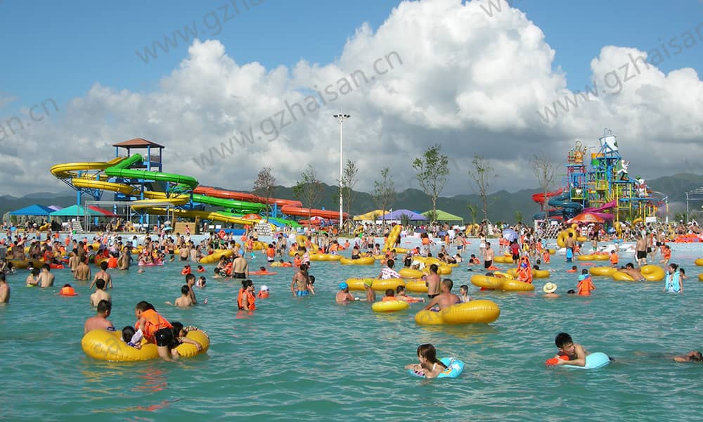 浙江宁波东钱湖水上乐园螺旋组合滑道、造浪池