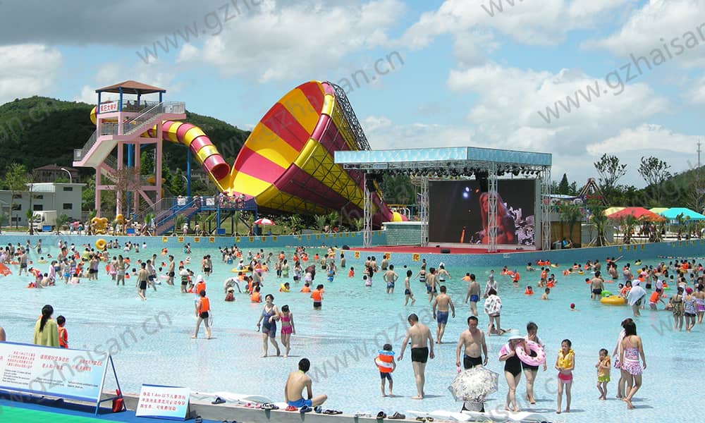 浙江宁波东钱湖水上乐园大喇叭、造浪池